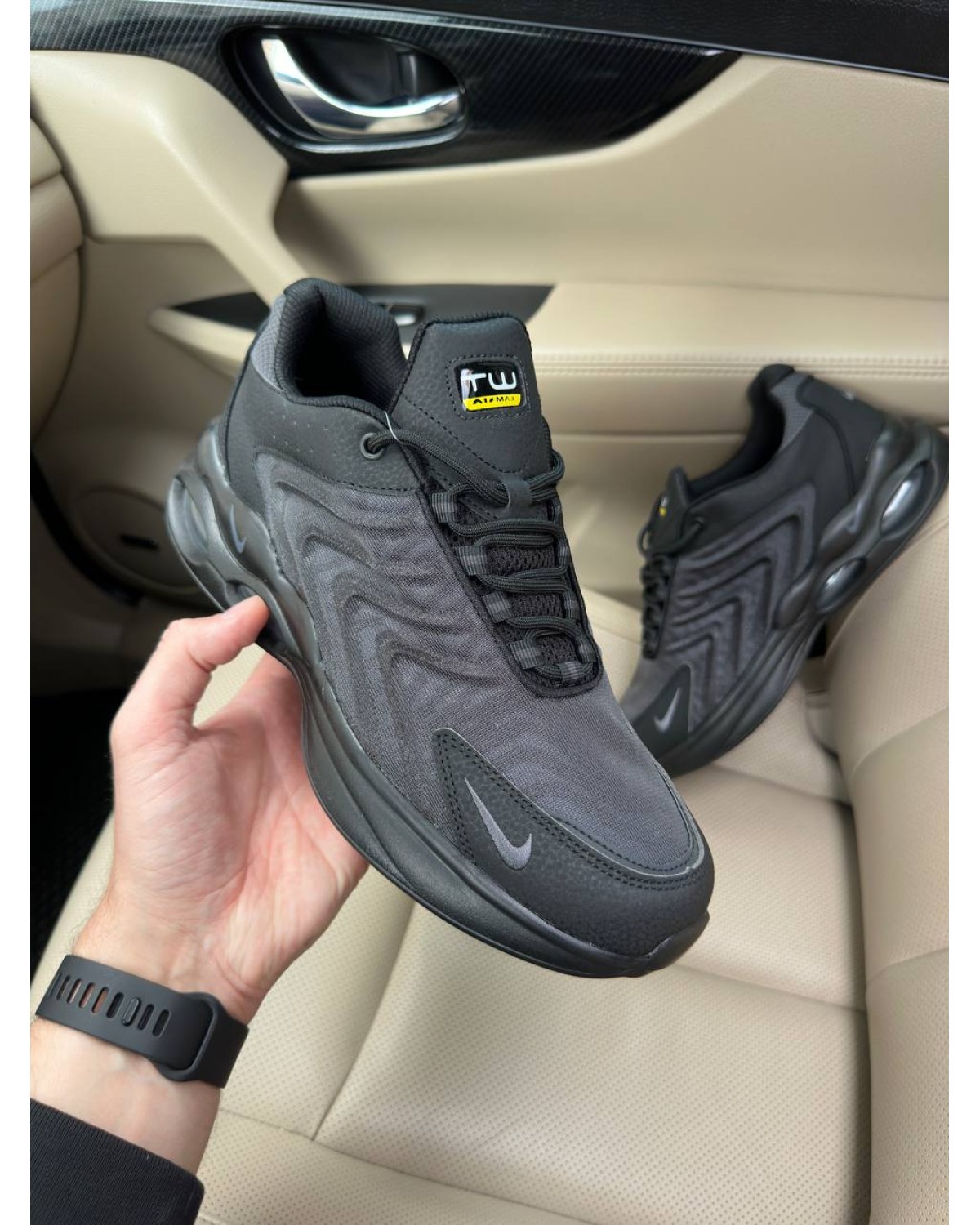 Nike Air Max TW Black