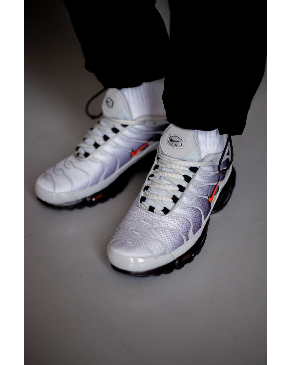 Nike Air Max Plus TN Grey/Black/Red