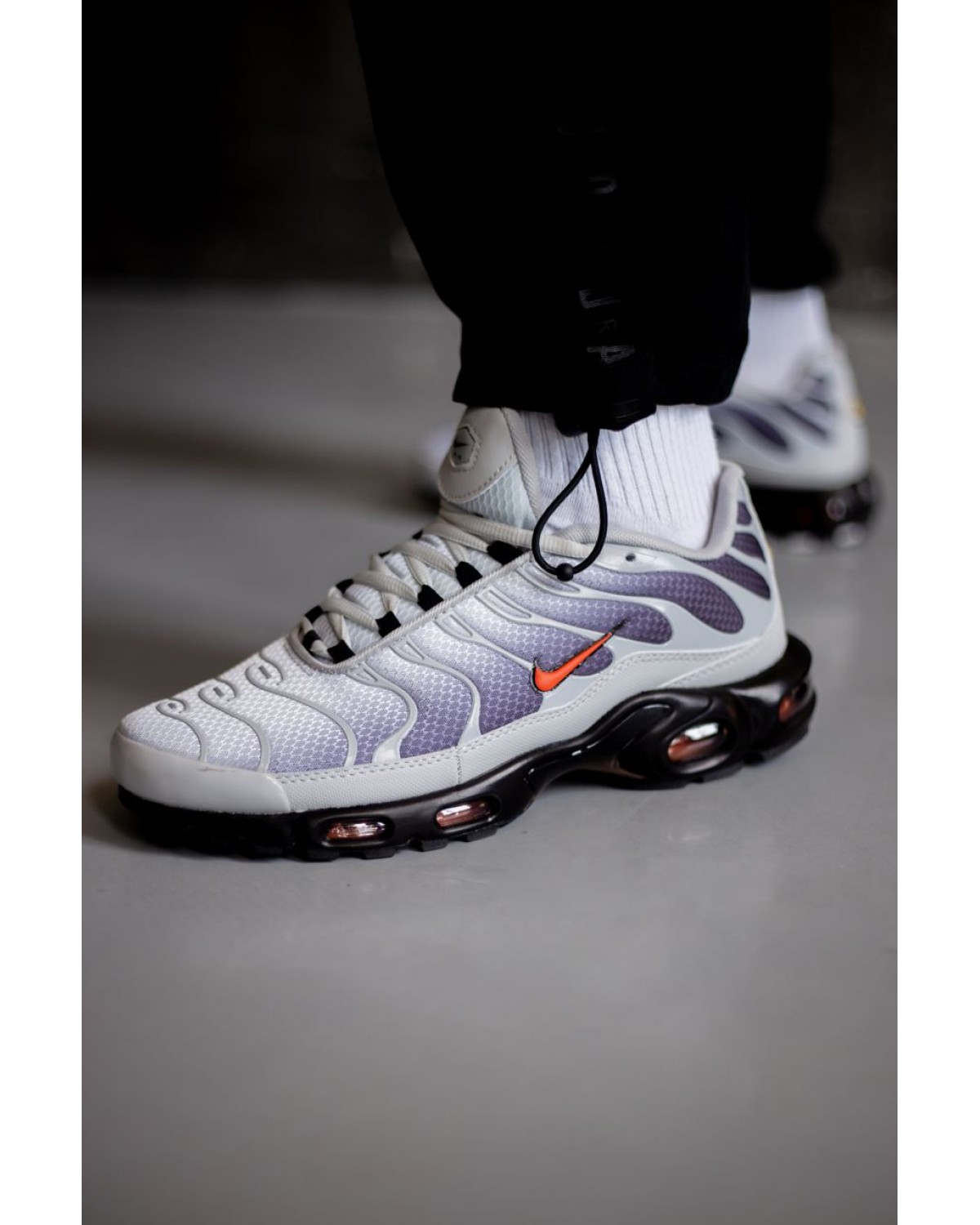Nike Air Max Plus TN Grey/Black/Red