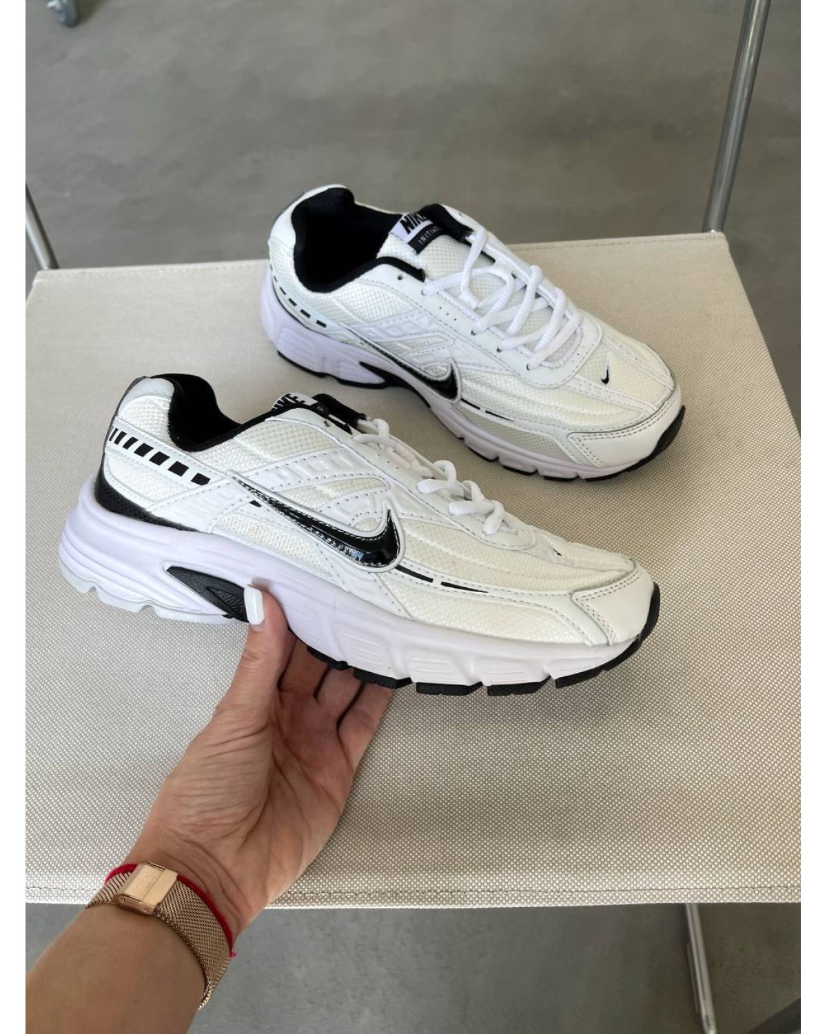 Nike Intiator White/Black