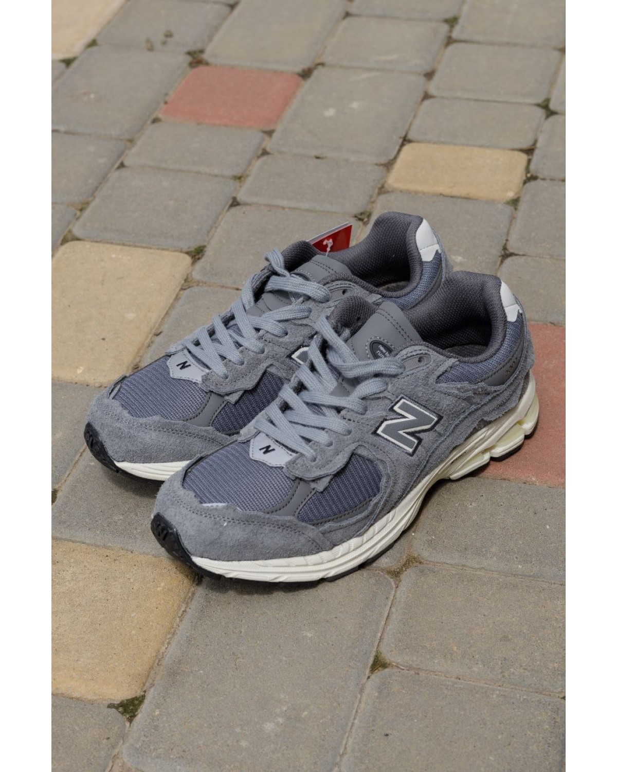 New Balance 2002R Grey