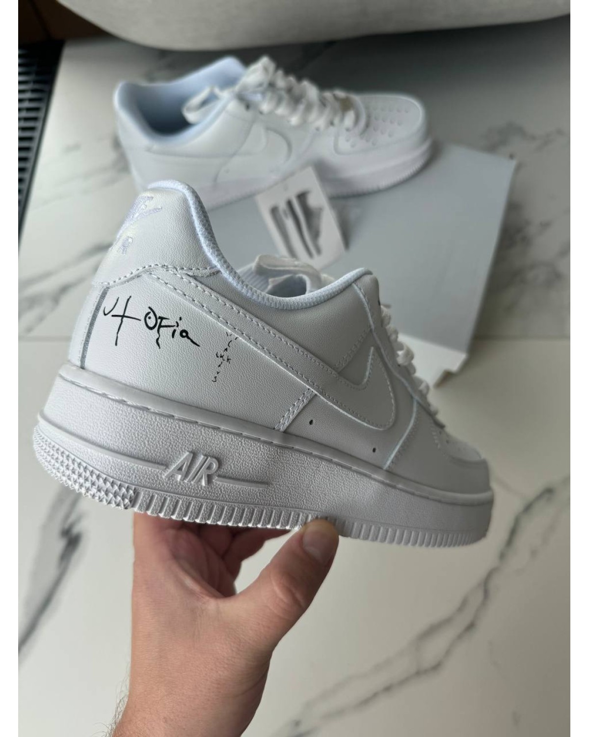 Nike Air Force x Travis Scott Utopia