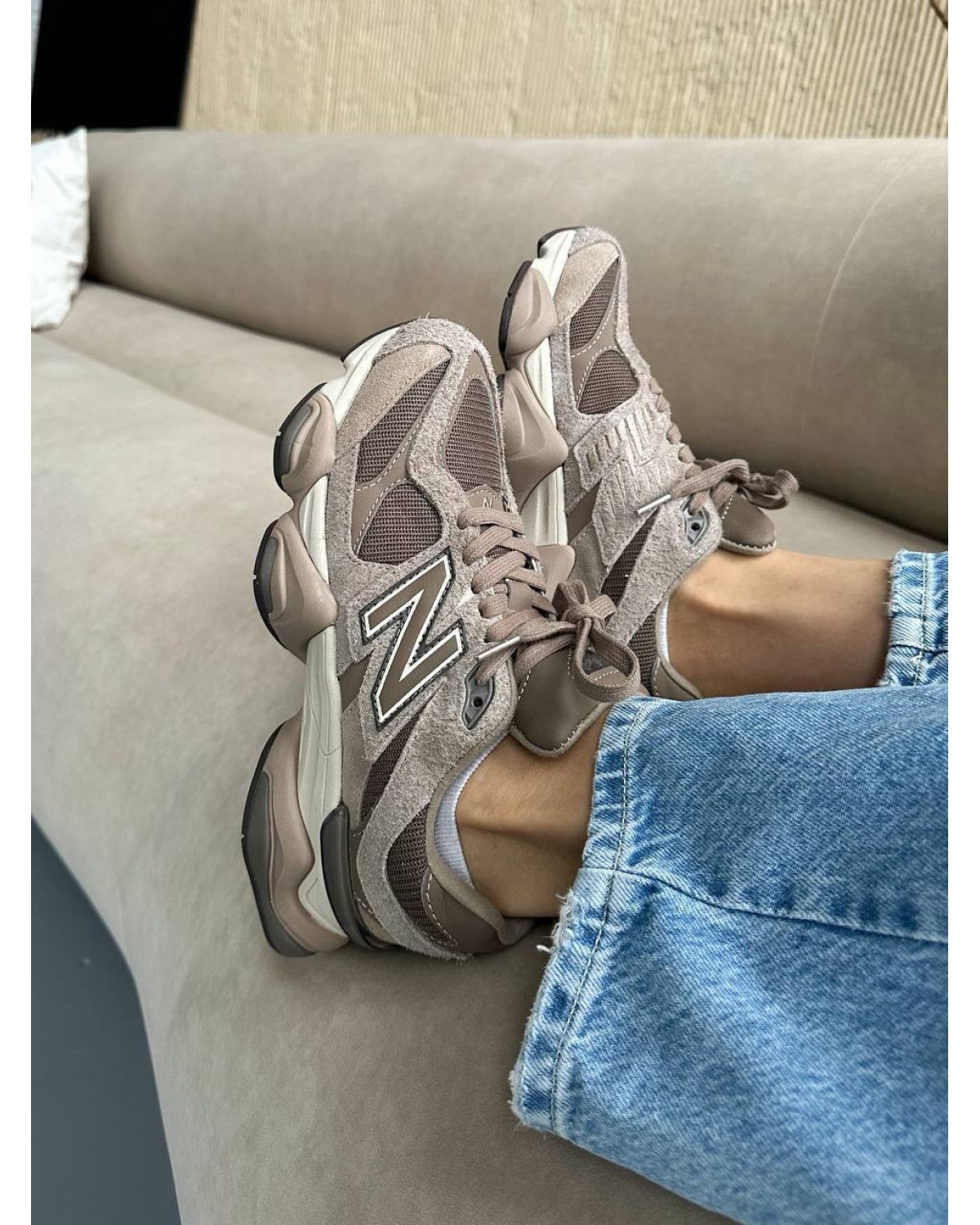 New Balance 9060