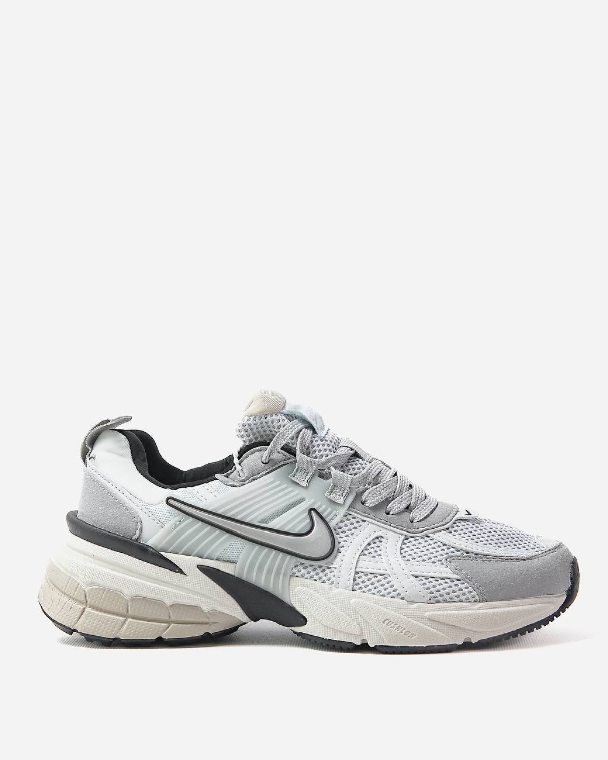 Nike V2k Run Pure Platinum Wolf Grey