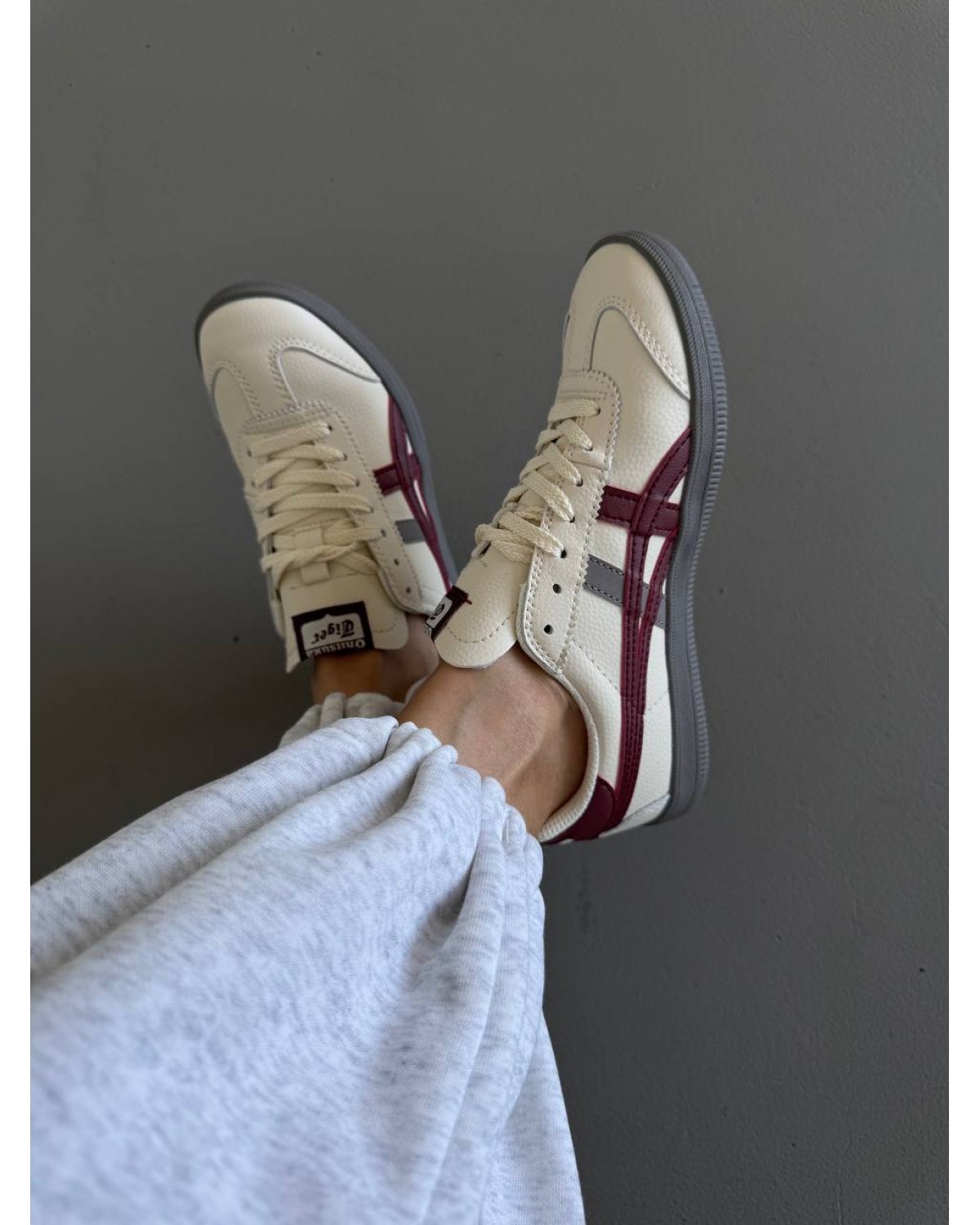Asics Onitsuka Tiger White / Burgundy / Grey
