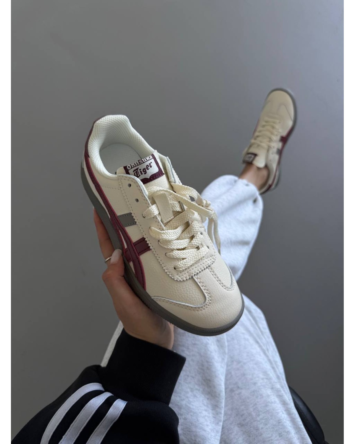 Asics Onitsuka Tiger White / Burgundy / Grey