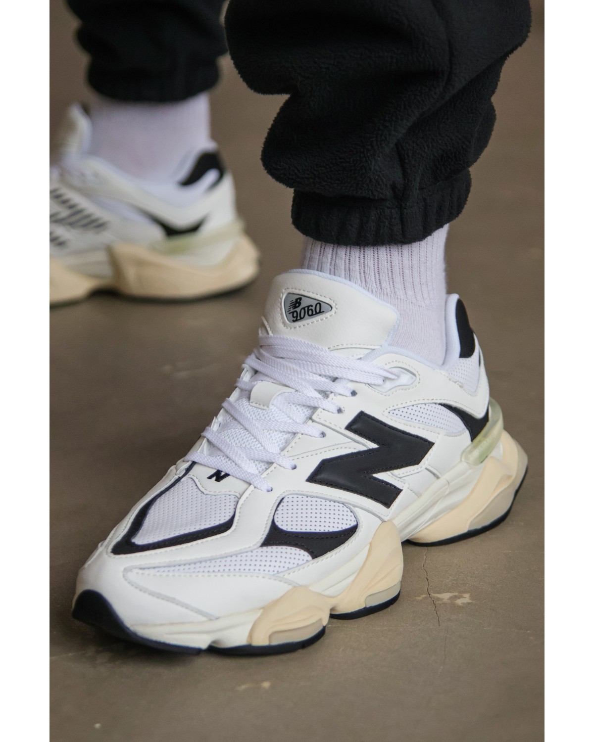 New Balance 9060 White/Black