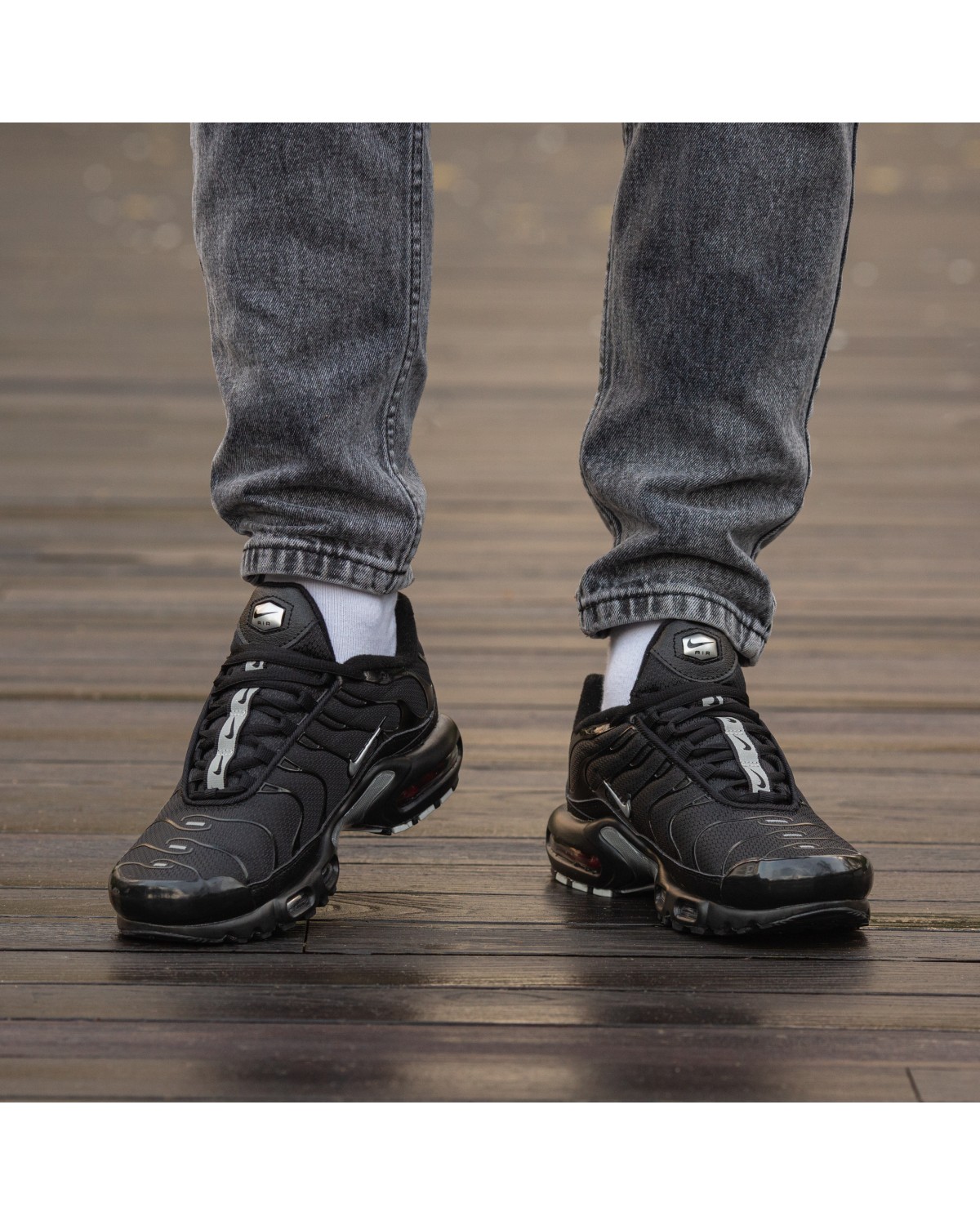 Nike Air Max Tn Black White Swoosh