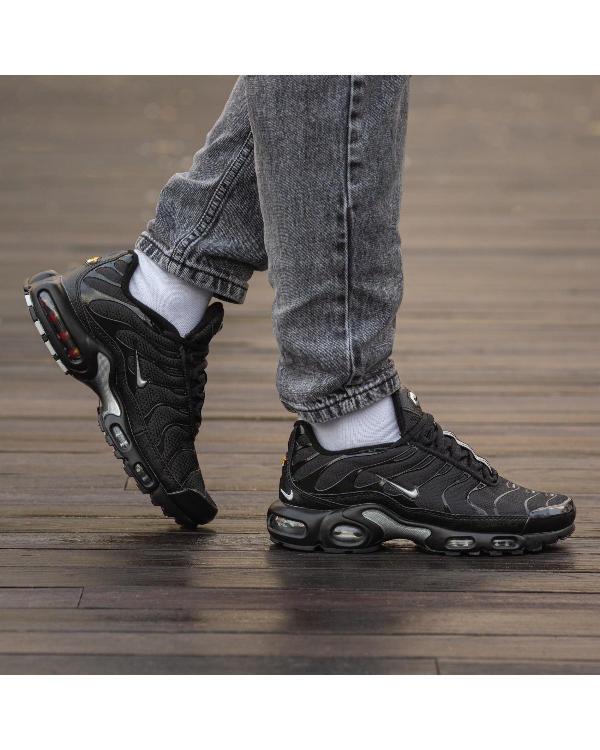Nike Air Max Tn Black White Swoosh