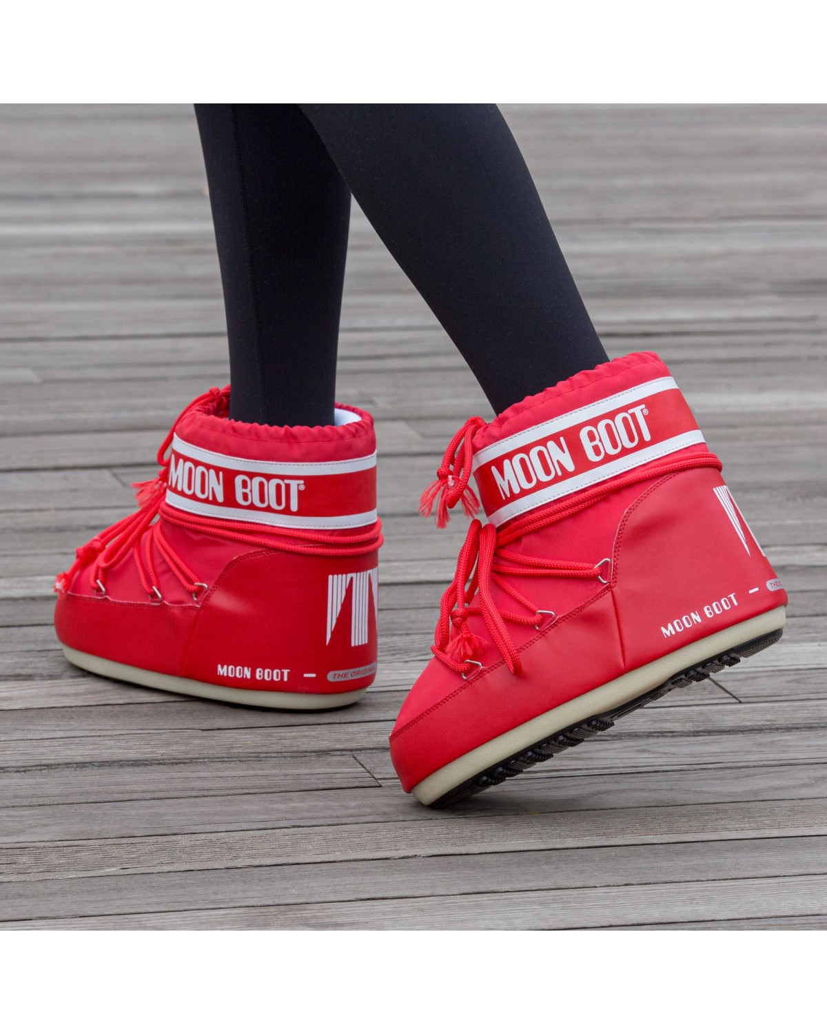 Moon Boot Red