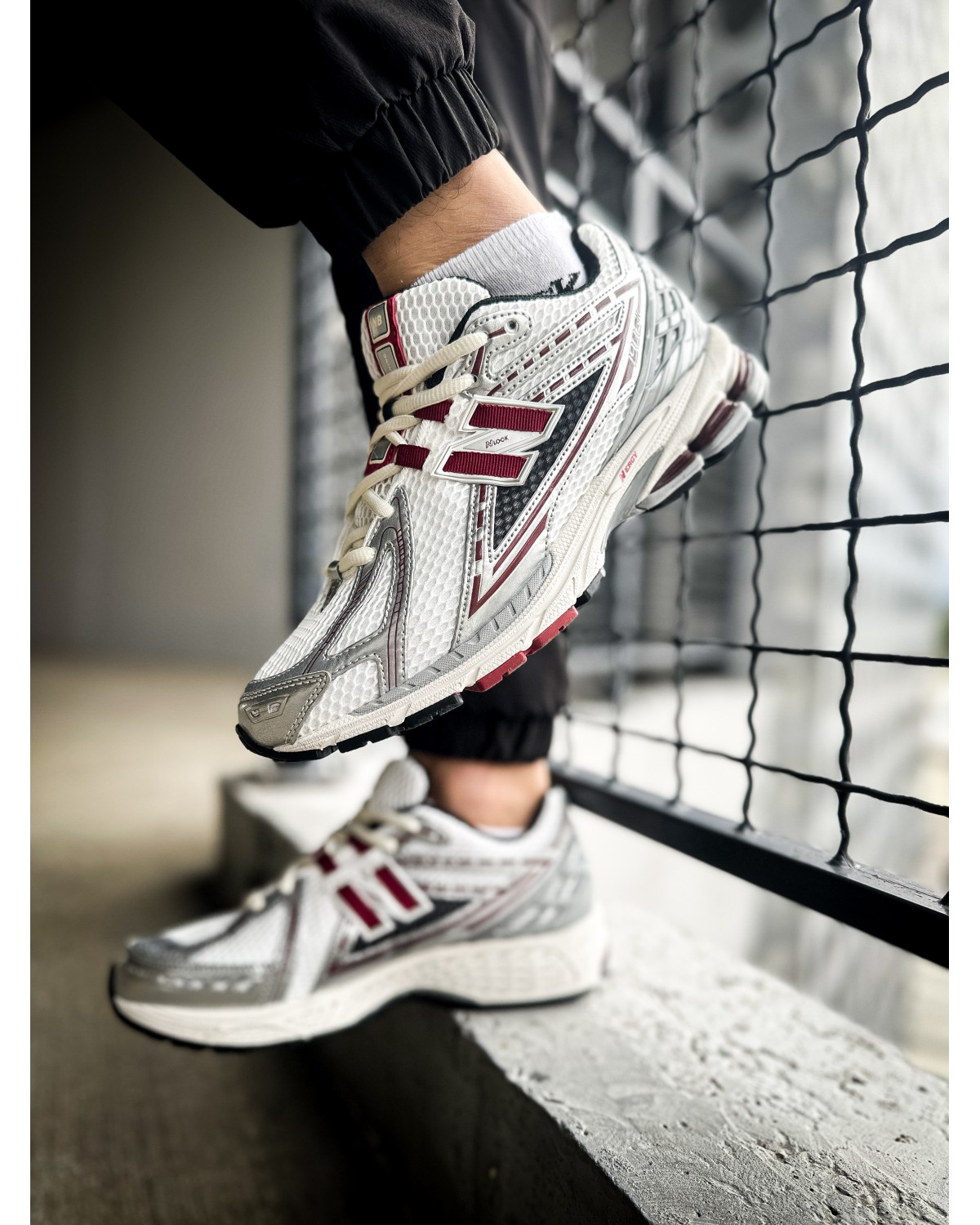New Balance 1906R Silver Classic Crimson
