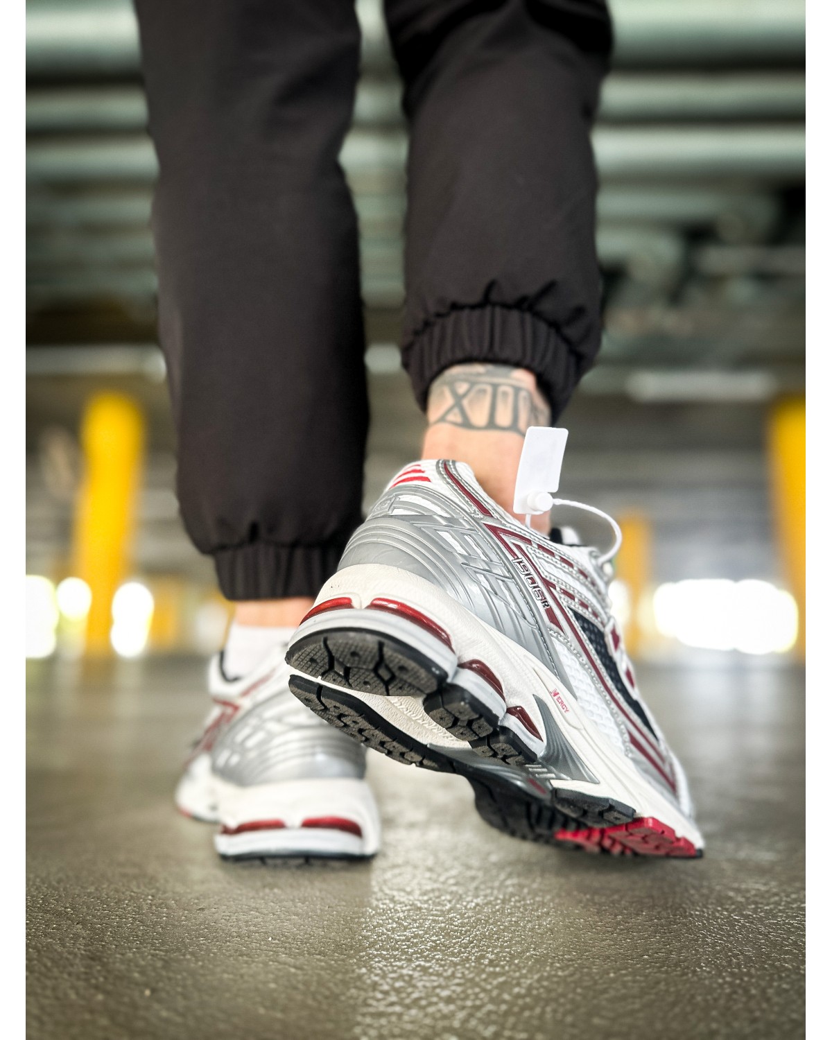 New Balance 1906R Silver Classic Crimson