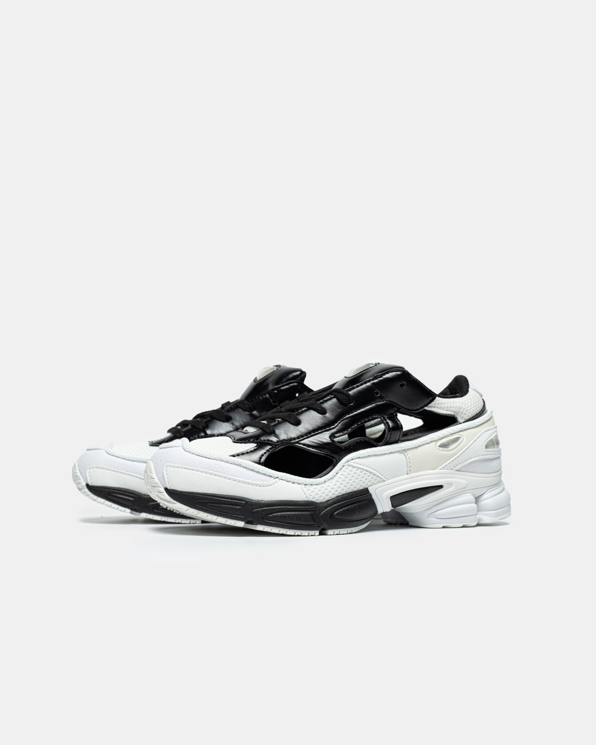 Adidas Raf Simons  Replicant ‘White Black