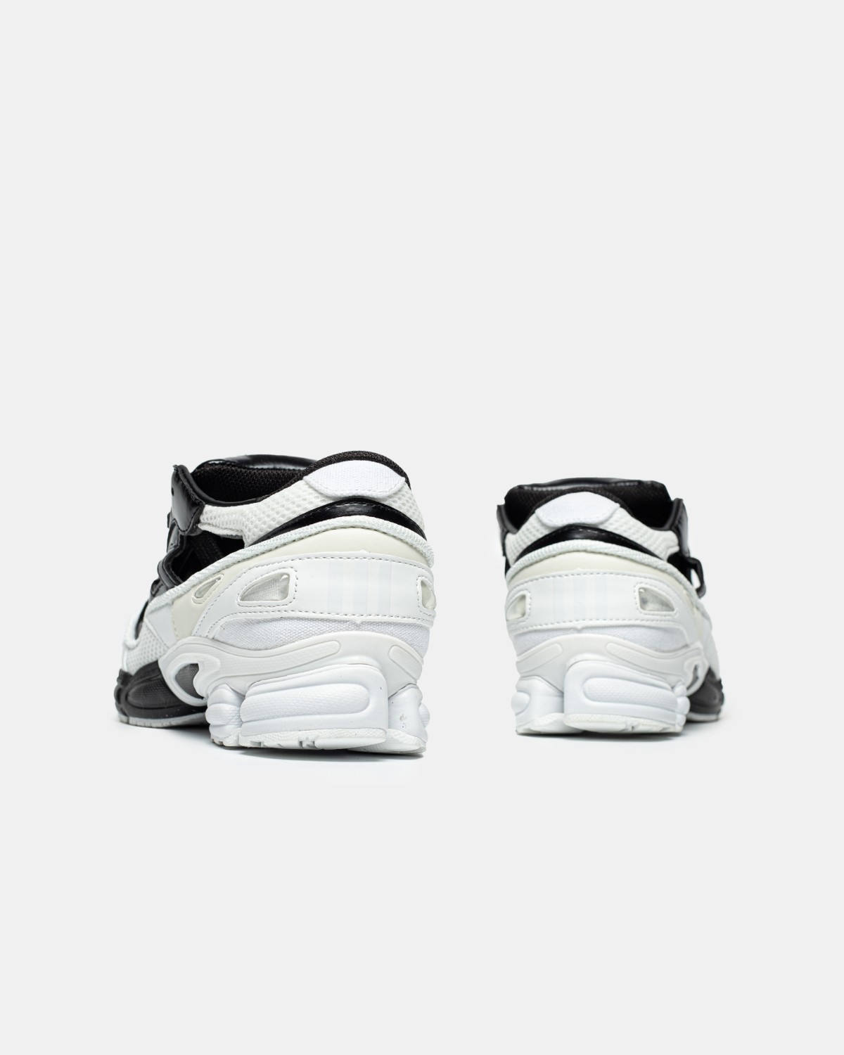 Adidas Raf Simons  Replicant ‘White Black