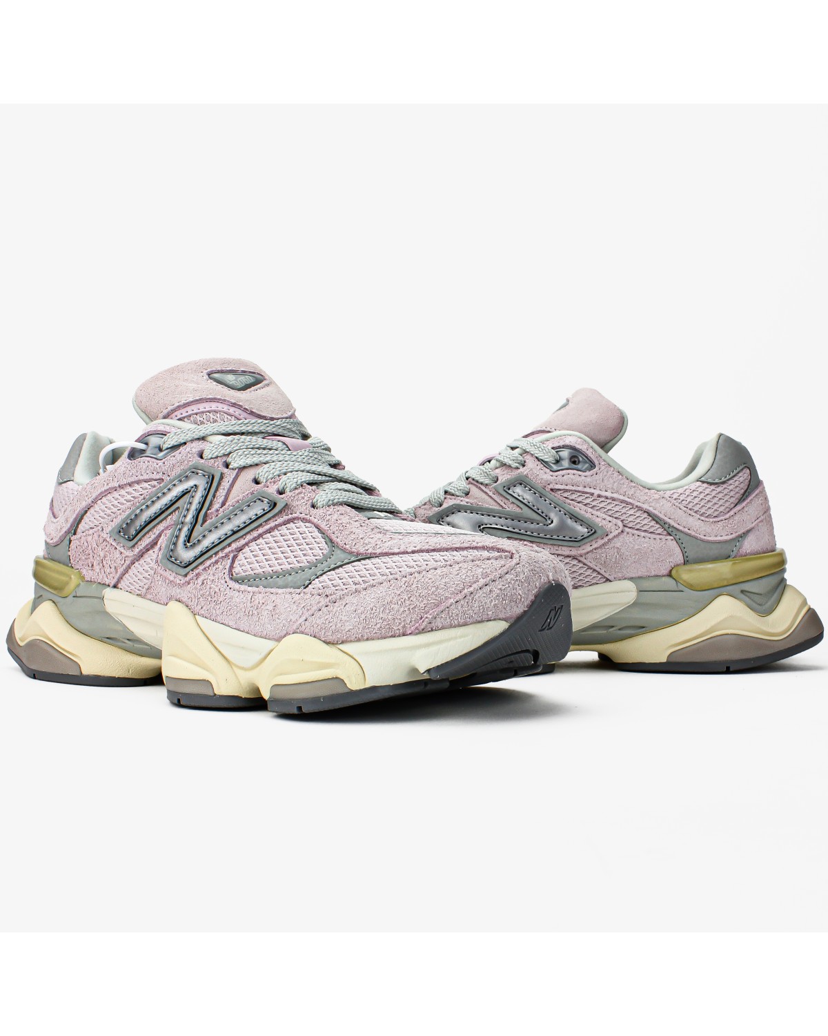 New Balance 9060 Pink/Grey