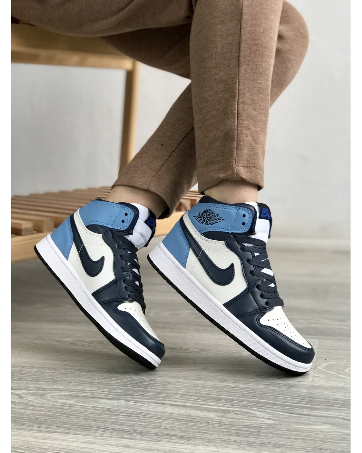 Nike Air Jordan Retro 1