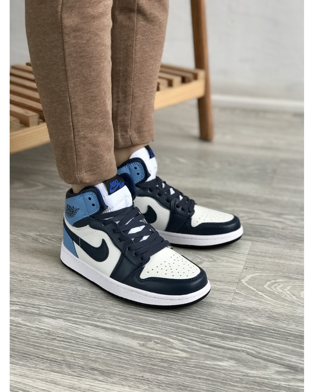 Nike Air Jordan Retro 1