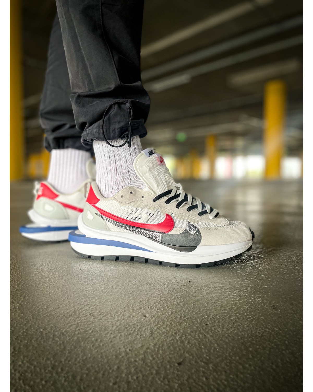Nike Sacai Vaporwaffle Sport Fuchsia Game Royal