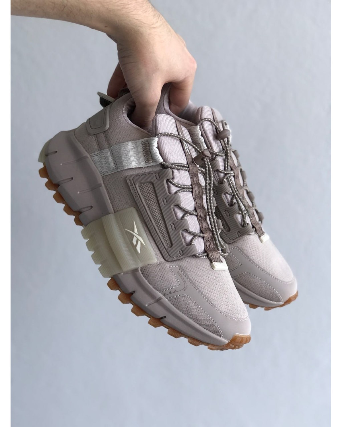 Reebok Zig Kinetica Edge beige