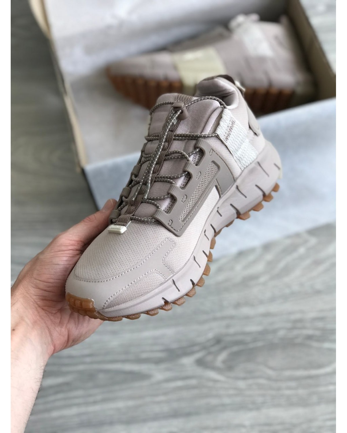 Reebok Zig Kinetica Edge beige