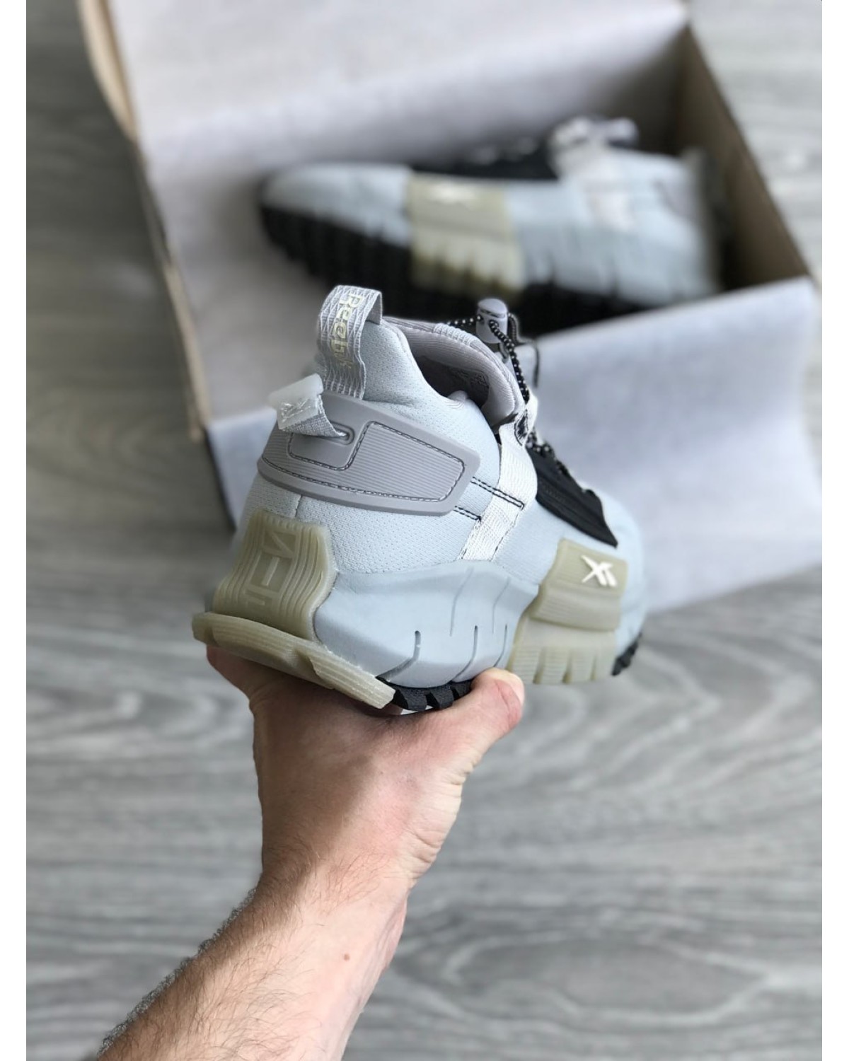 Reebok Zig Kinetica Edge gray
