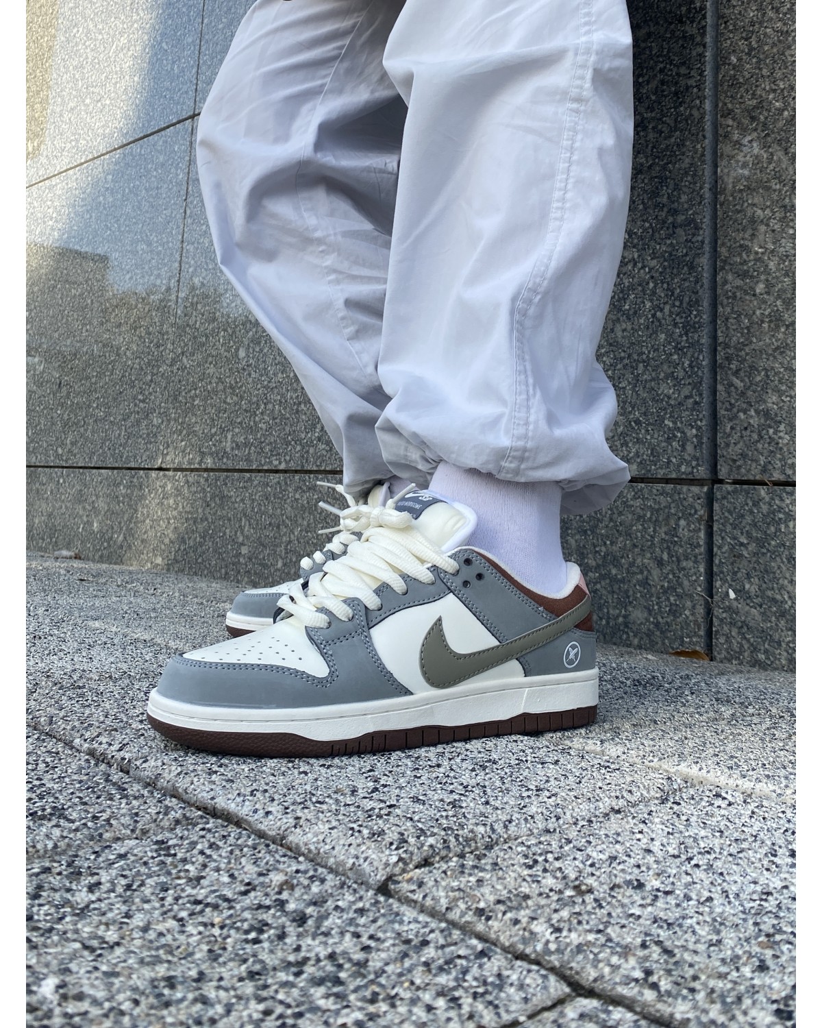 Nike SB Dunk Grey/White/Brown