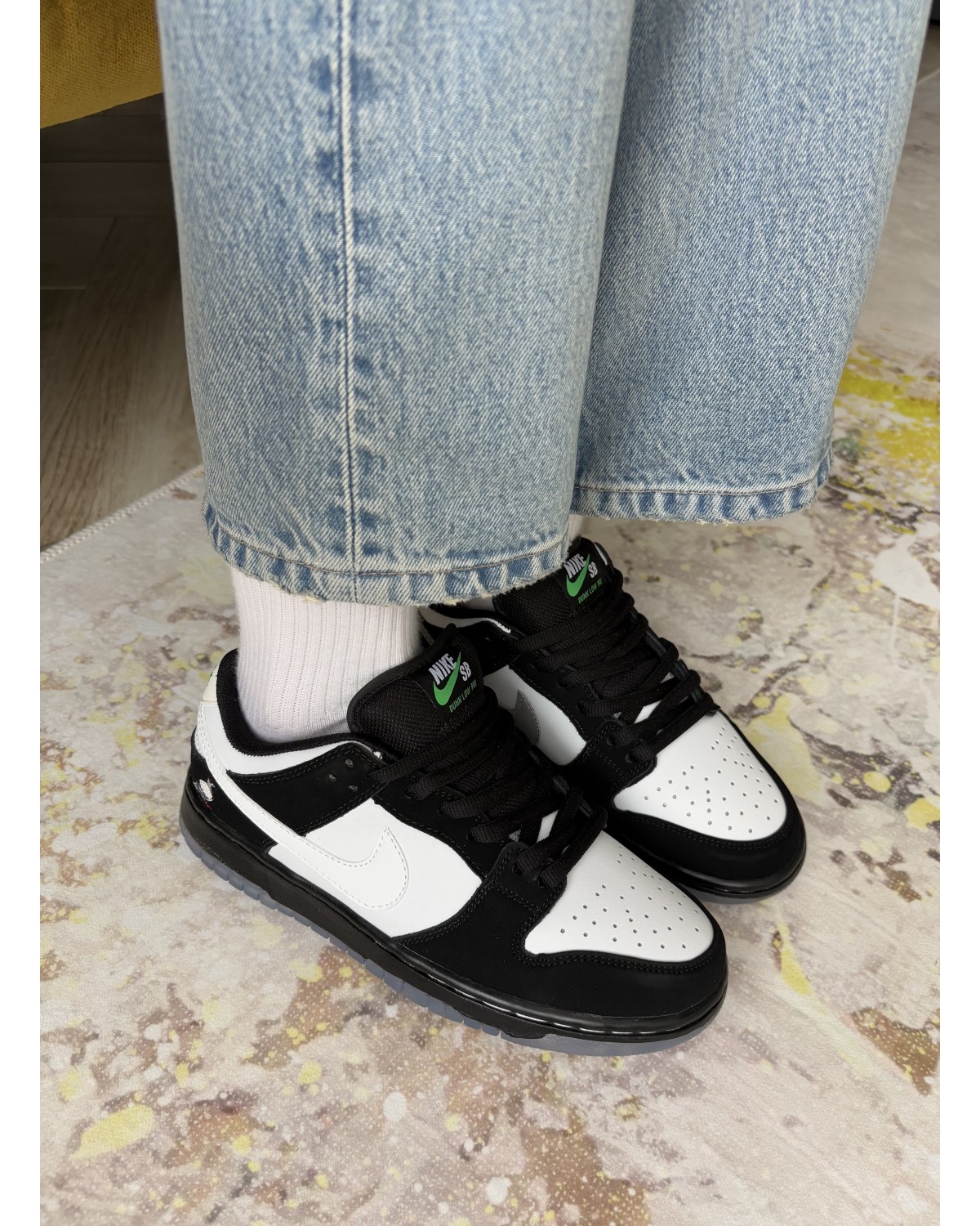 Nike SB Dunk Staple Panda Pigeon