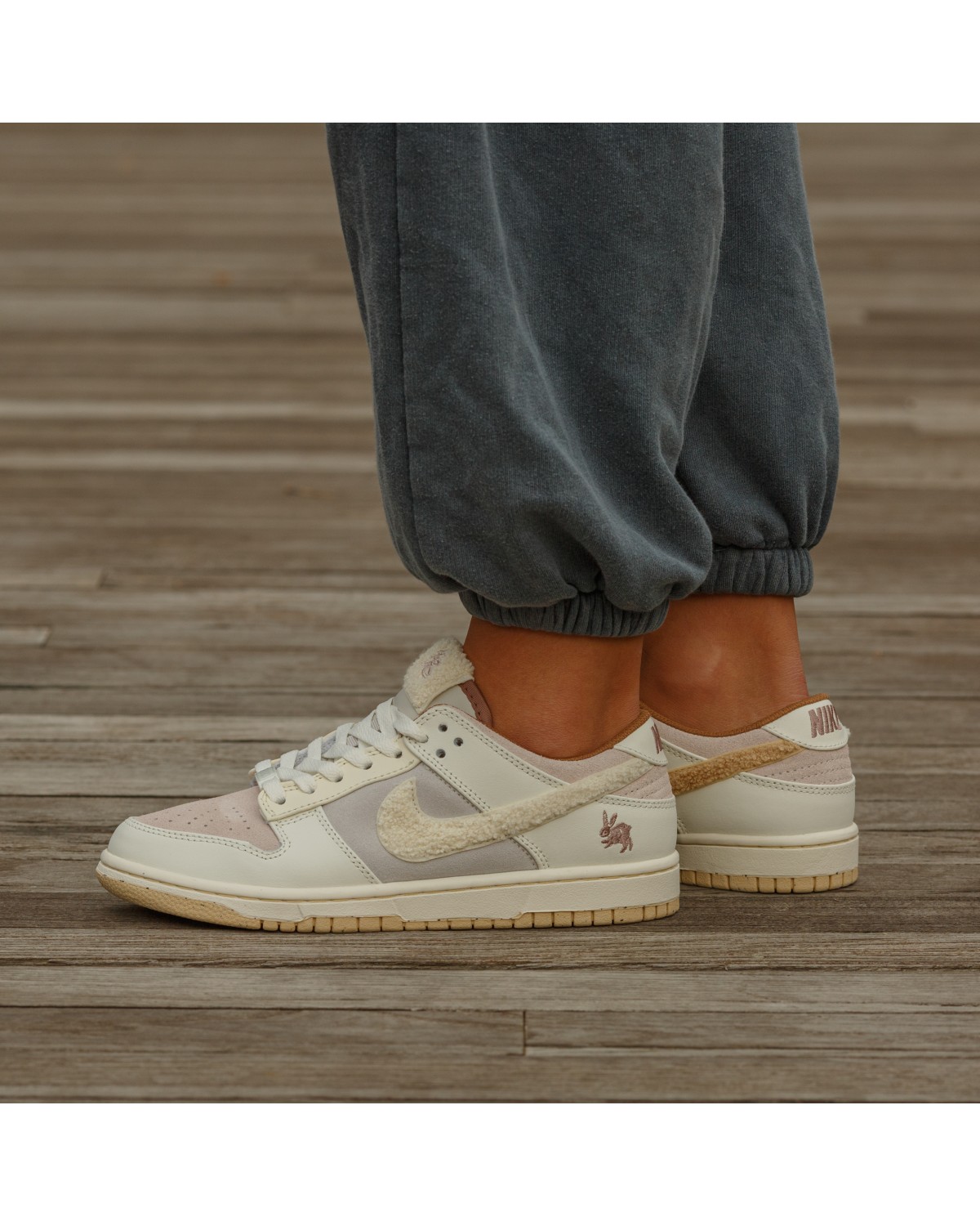 Nike SB Dunk Low Retro Rabbit Fossil Stone