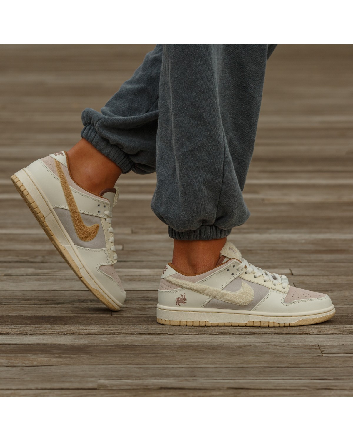 Nike SB Dunk Low Retro Rabbit Fossil Stone