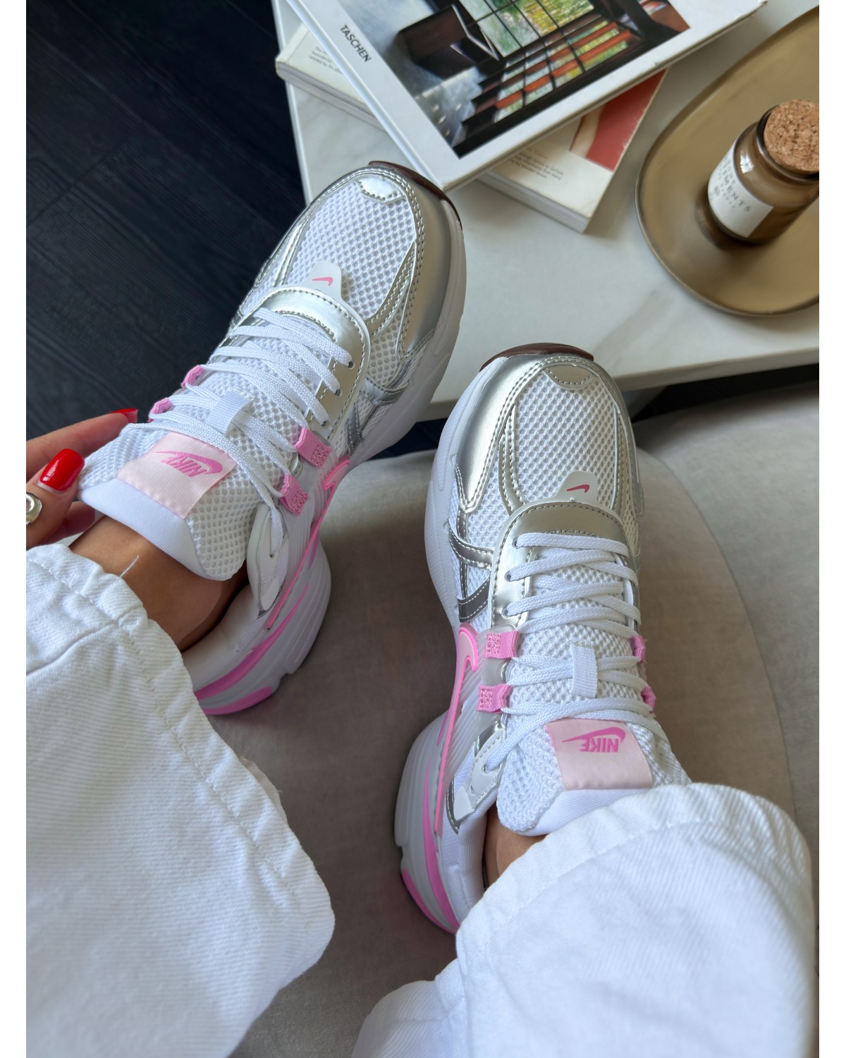 V2k Run Silver/Pink/White