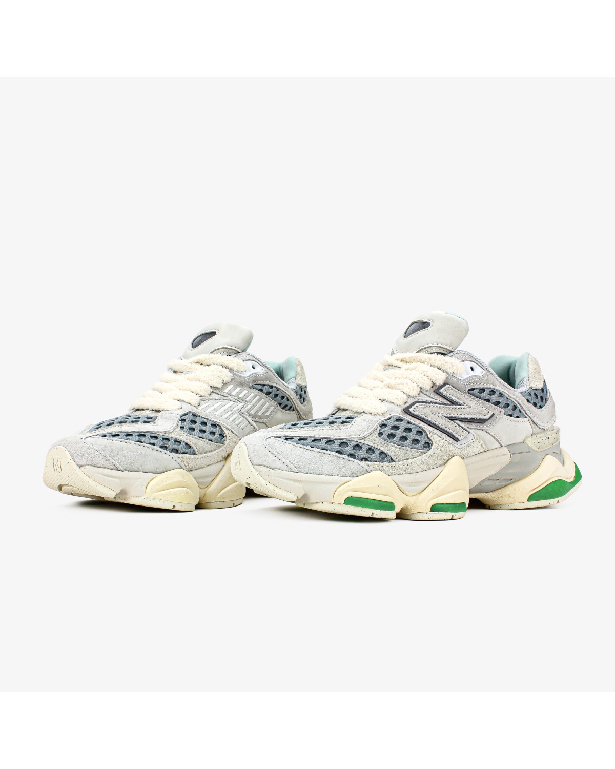 New Balance 9060 Bricks & Wood