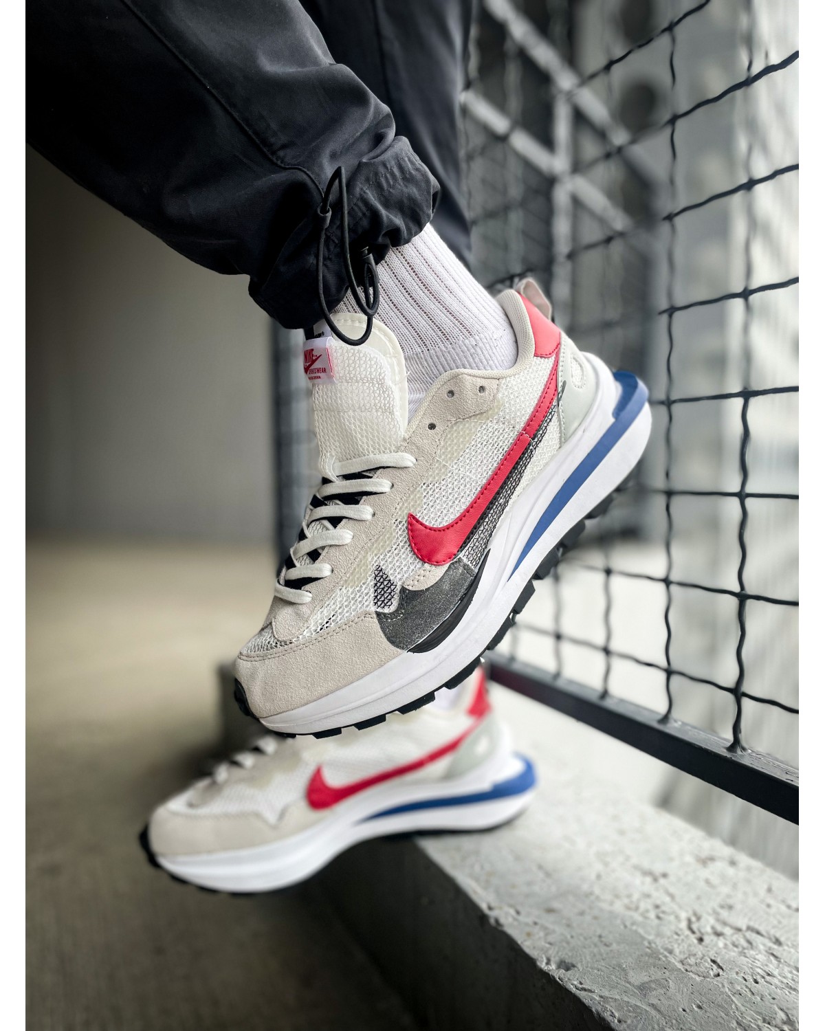 Nike Sacai Vaporwaffle Sport Fuchsia Game Royal