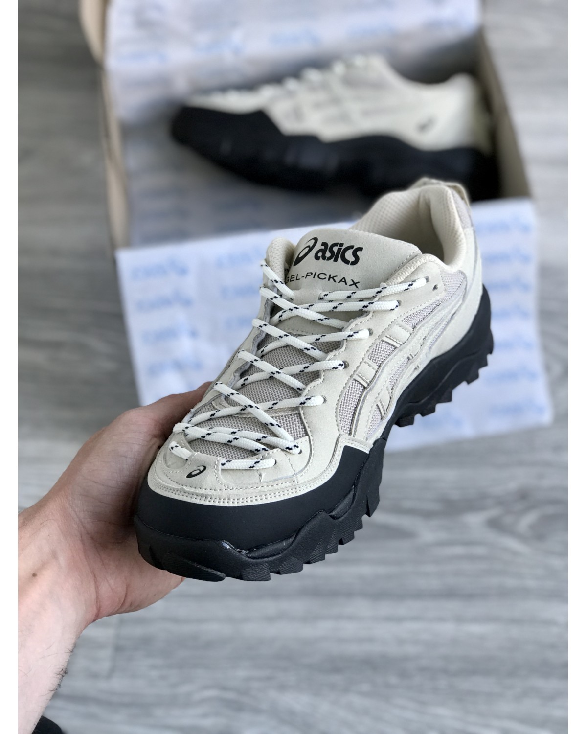 Asics Gel-Pickax Beige