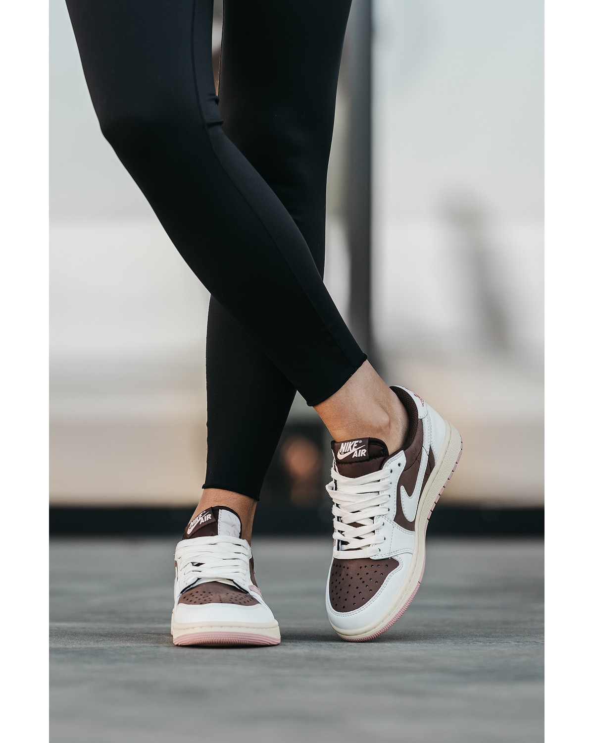 Nike Air Jordan 1 Low x Travis Scott