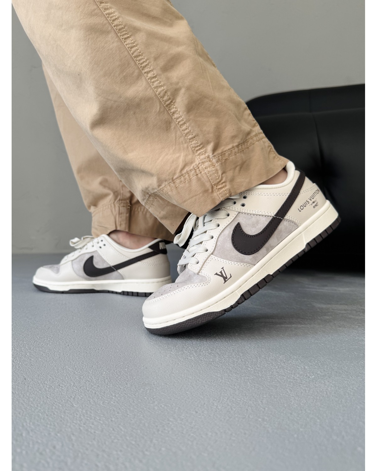 Nike SB Dunk Low x Louis Vuitton Grey/Black Nike SB Dunk Low x Louis Vuitton Grey/Black