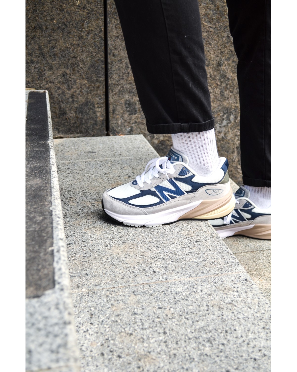 New Balance 990 v6 Grey Blue