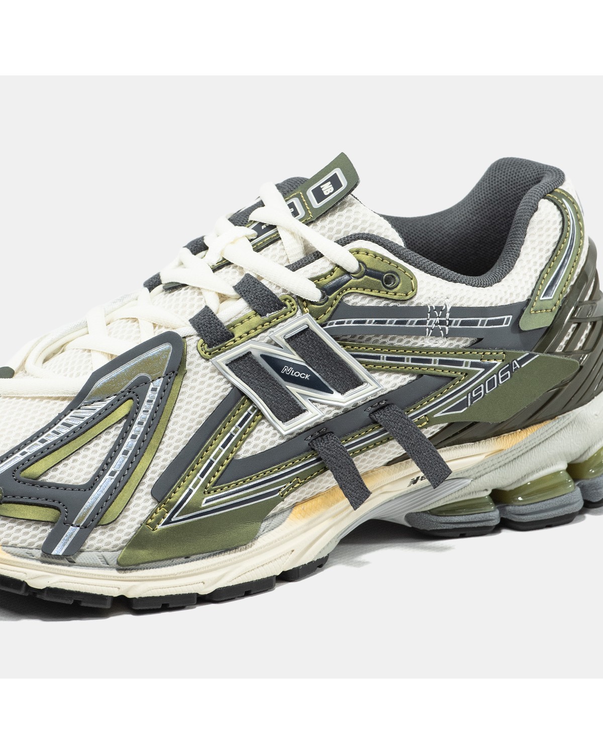 New Balance 1906A Khaki White