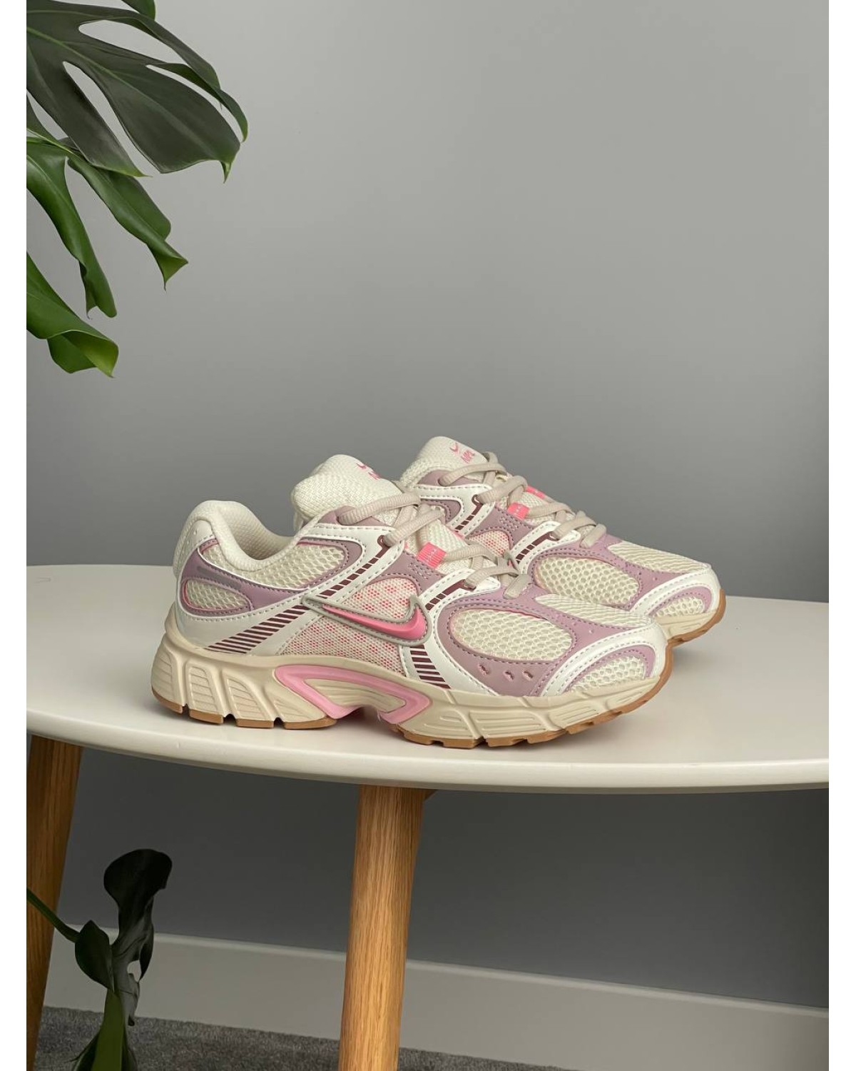 Nike V5 RNR Beige Pink