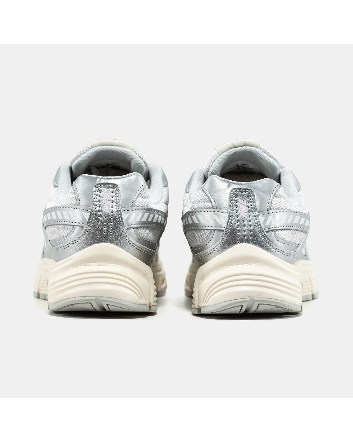 Nike Initiator Nike Initiator