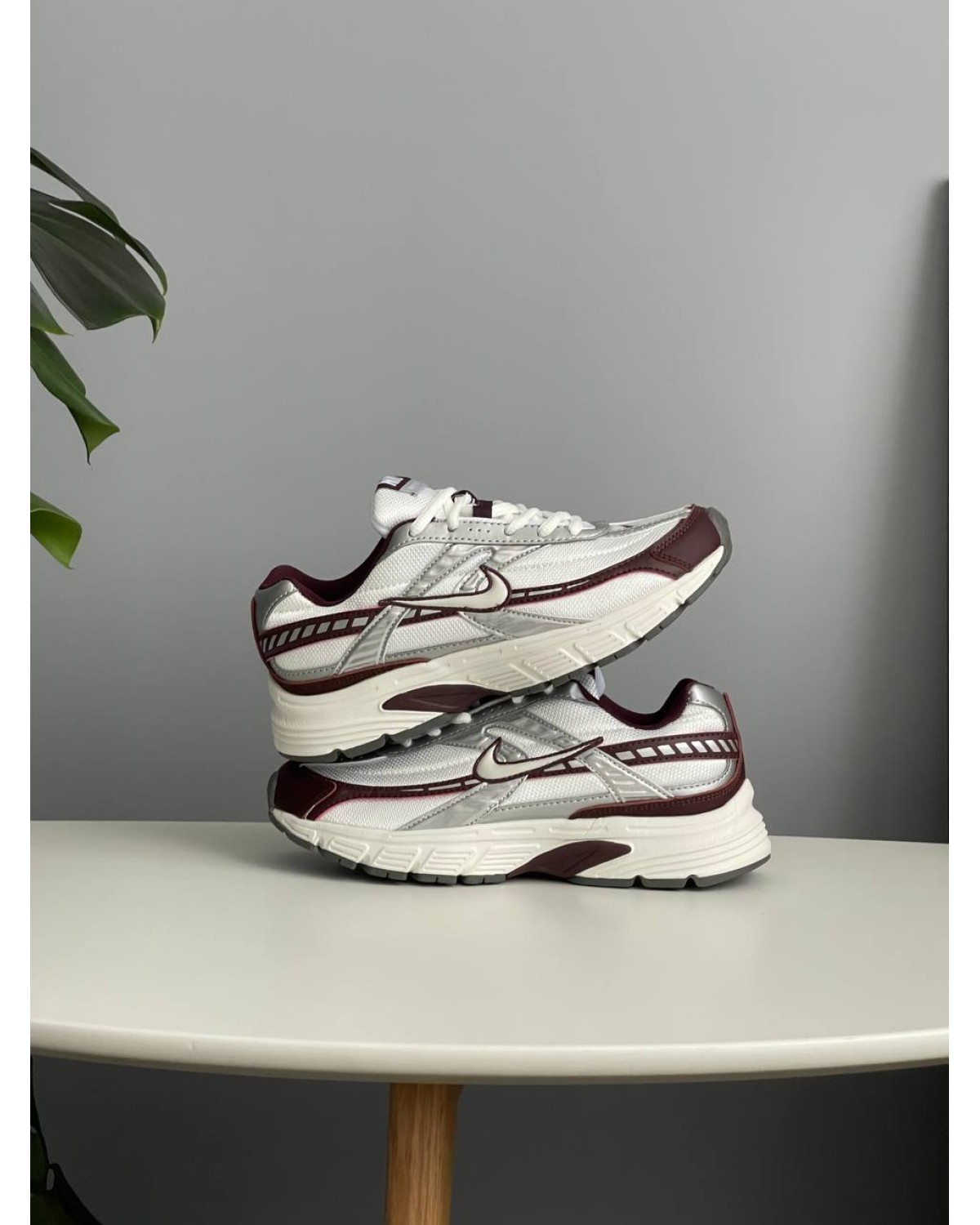 Nike Initiator White Burgundy Crush