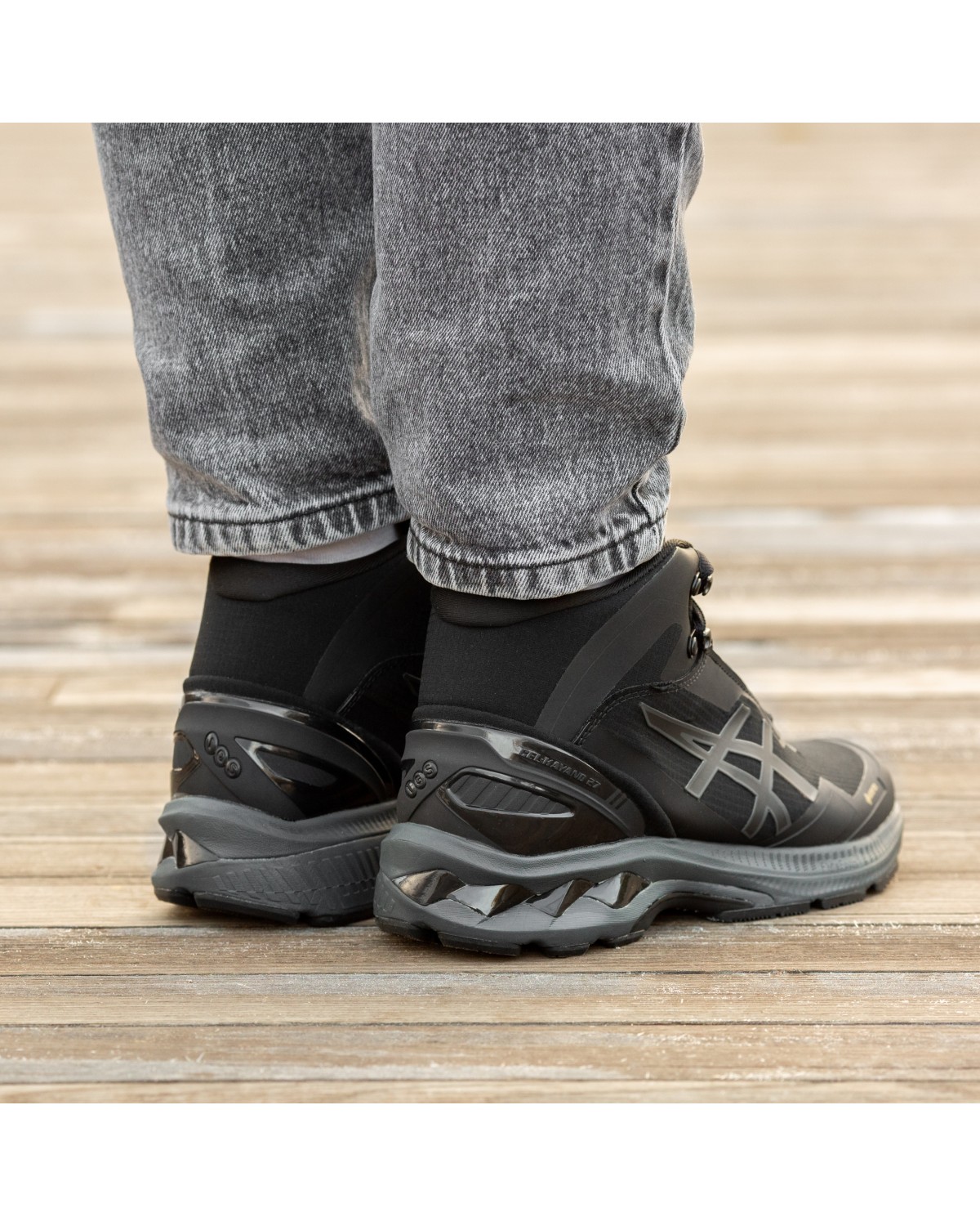 Asics Gel-Kayano 27 Boot  Gore-Tex Black Grey