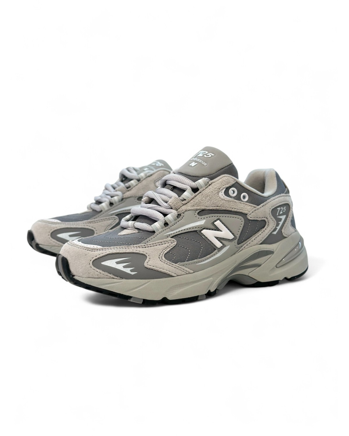 New Balance 725 Grey White