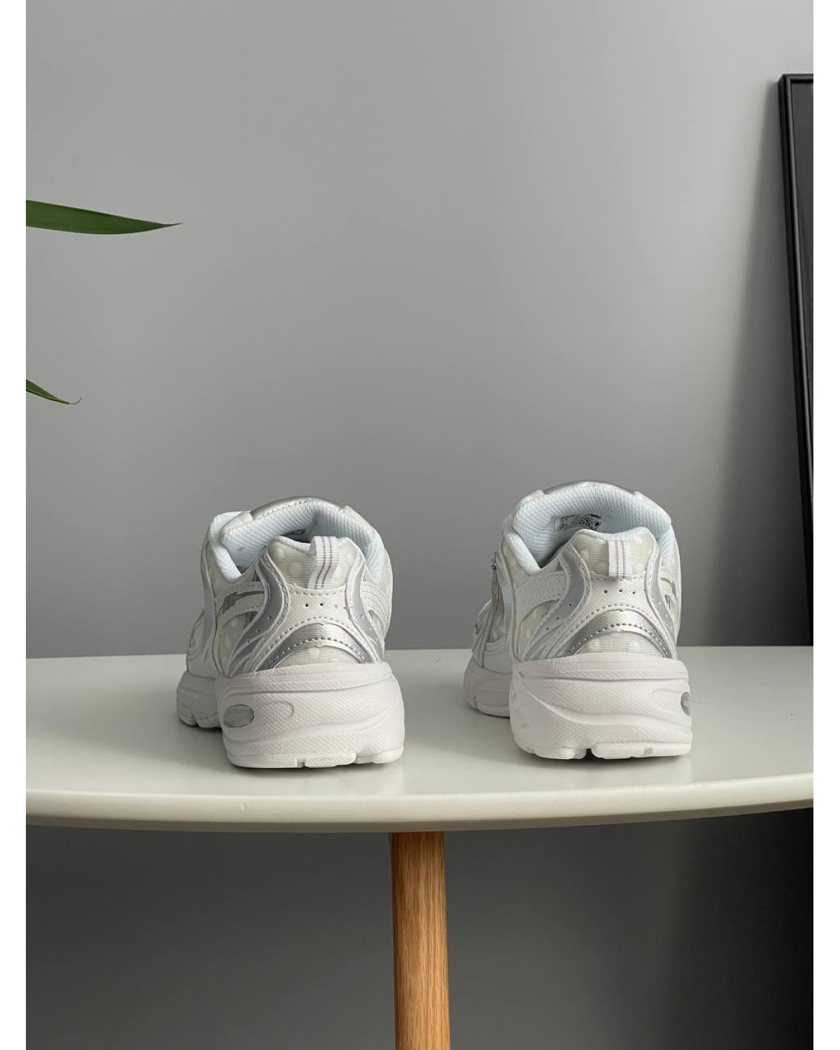 New Balance 530 Silver Polka Dots Grey