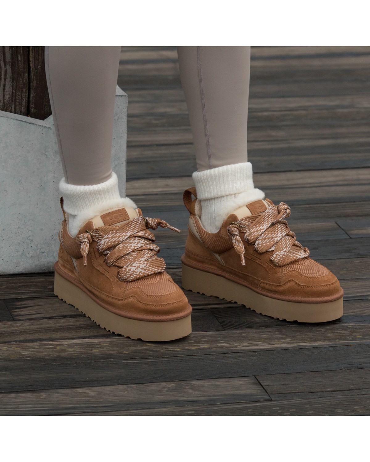 UGG Lowmel Sneaker Platform Chestnut
