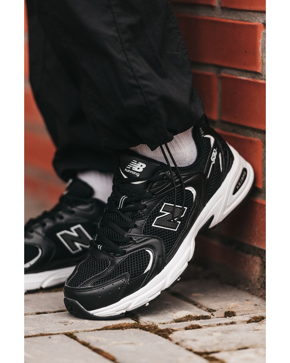 New Balance 530 Black/White