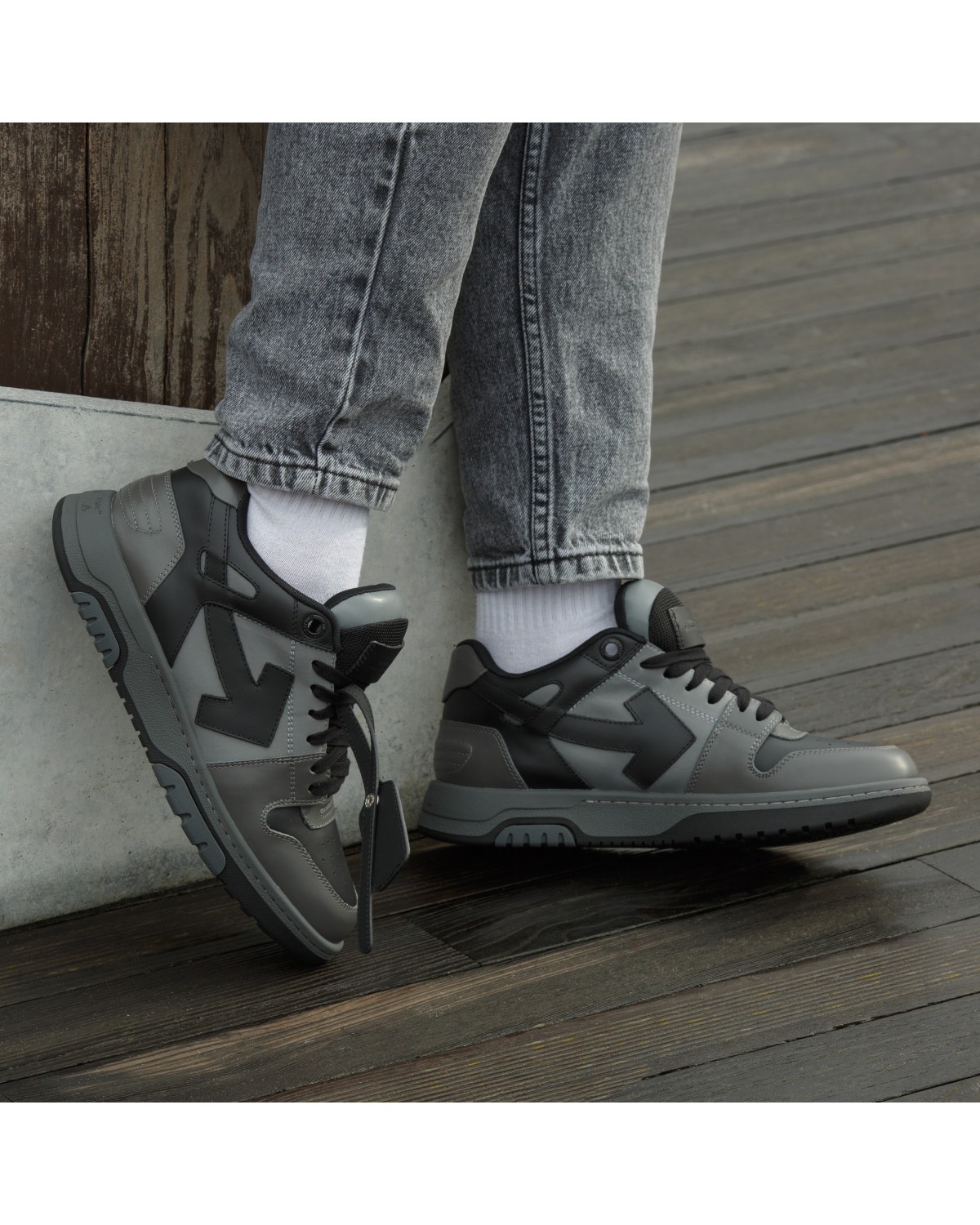 Off White Out Of Office Grey Black