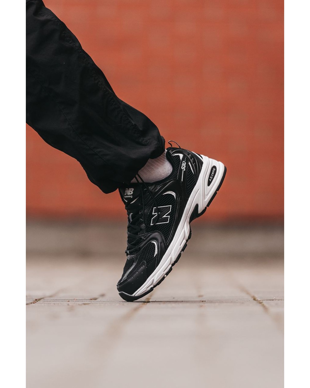 New Balance 530 Black/White