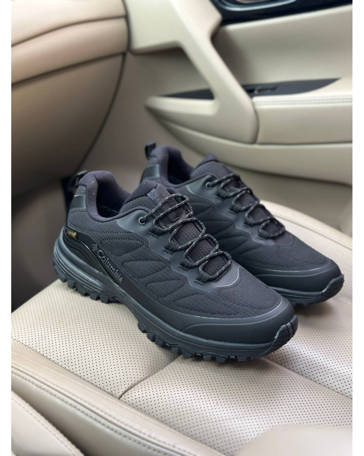 Columbia Gore-Tex Dark Grey