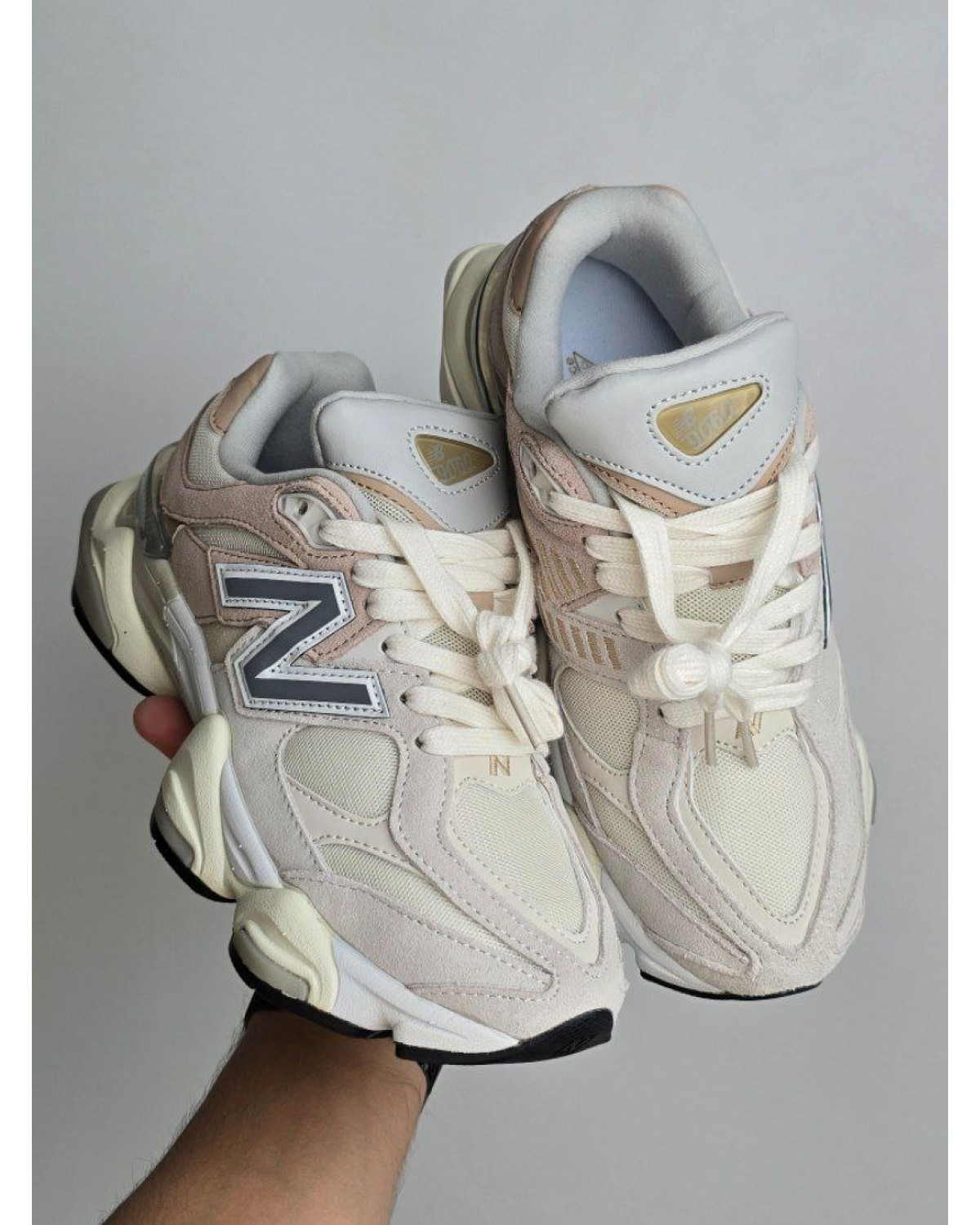 New Balance 9060 Beige