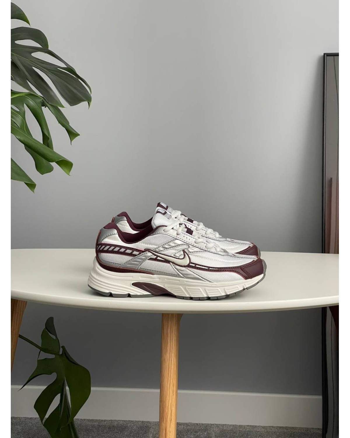 Nike Initiator White Burgundy Crush